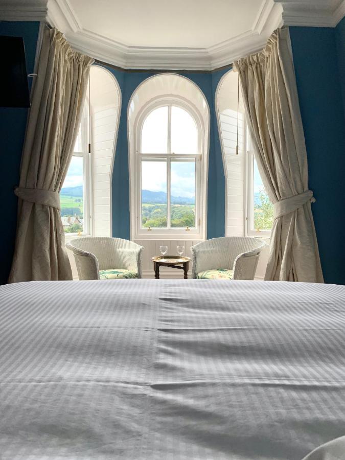 Leven House Bed And Breakfast Crieff Bagian luar foto
