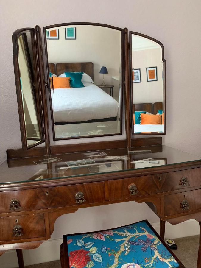 Leven House Bed And Breakfast Crieff Bagian luar foto