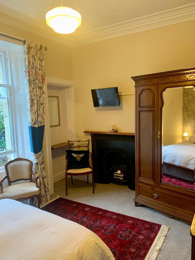 Leven House Bed And Breakfast Crieff Bagian luar foto